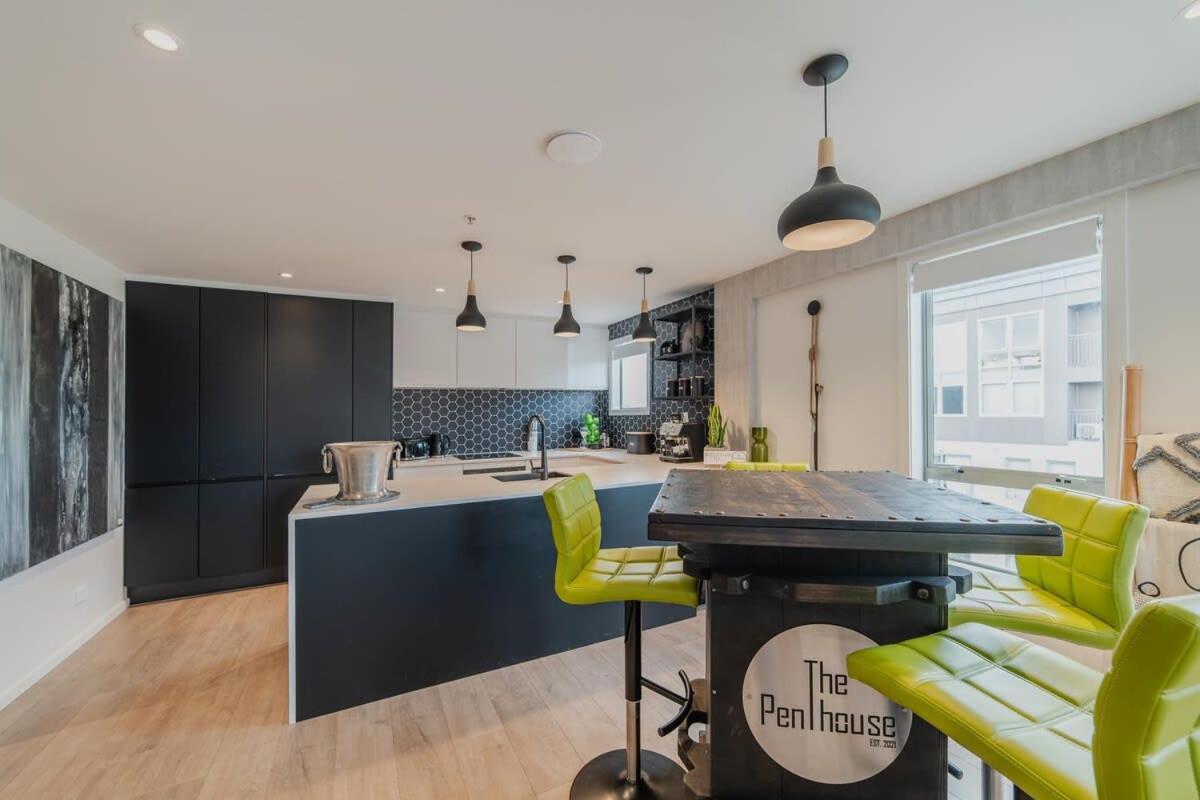 Penthouse Perfection - 2Br Elegance On Worcester St Christchurch Ngoại thất bức ảnh