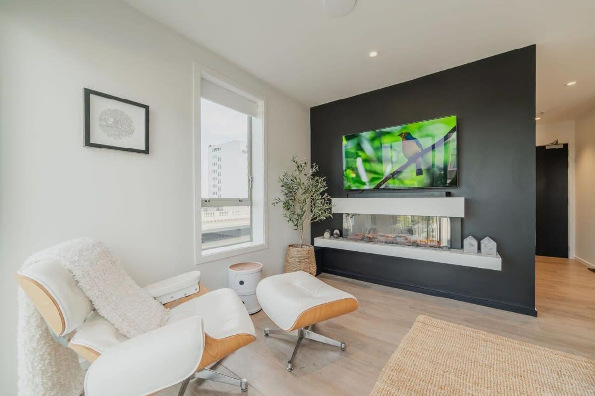 Penthouse Perfection - 2Br Elegance On Worcester St Christchurch Ngoại thất bức ảnh